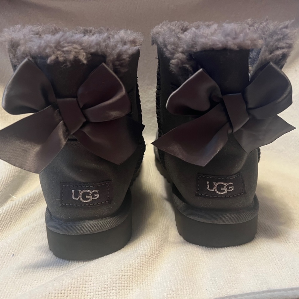New Bailey uggs - Picture 5 of 9